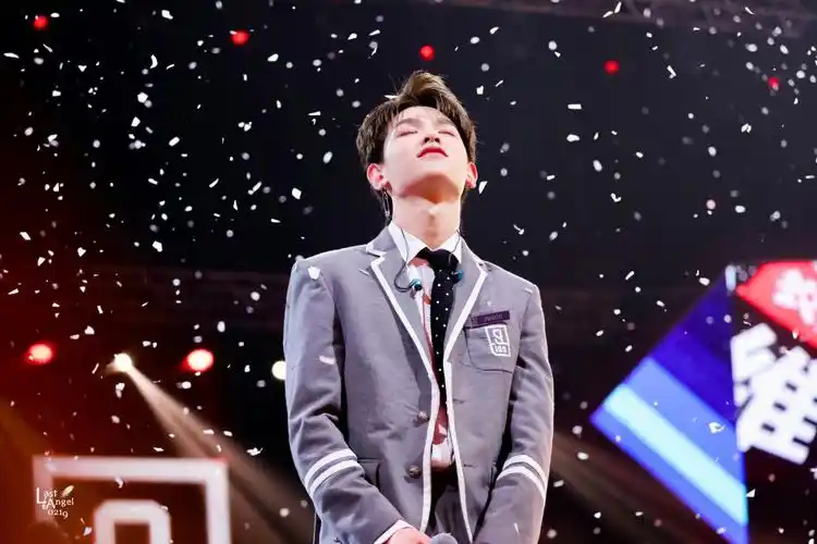 黄明昊,乐华,壁纸黄明昊justin