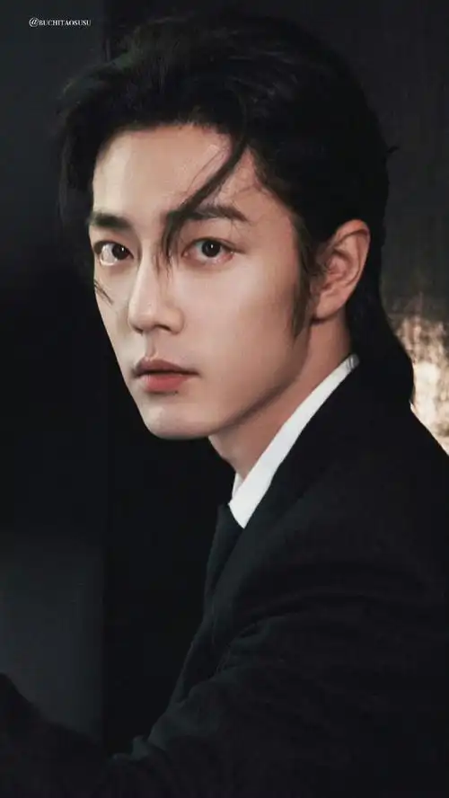 肖战登新加坡报纸##肖战长发高清图##肖战