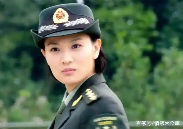 侯梦莎演艺圈中为数不多的高学历演员