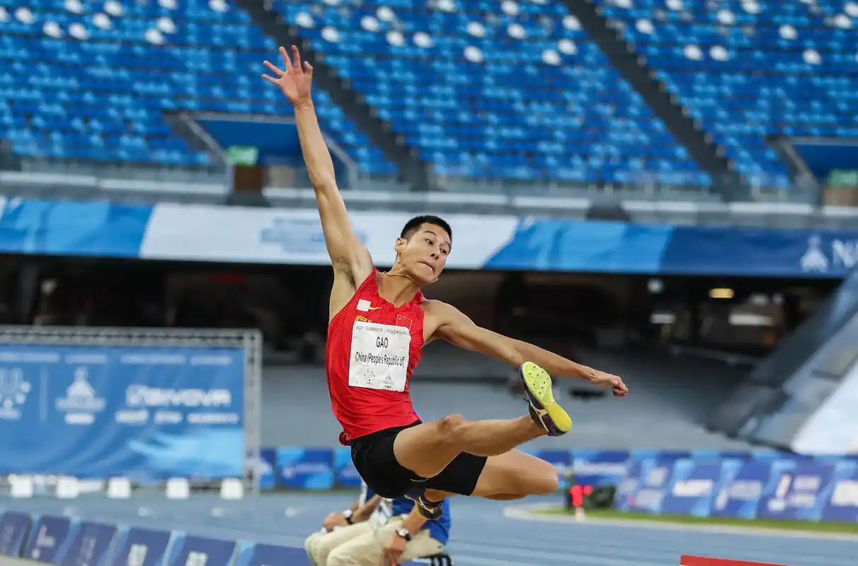 在意大利那不勒斯举行的第30届世界大学生夏季运动会田径项目男子跳远