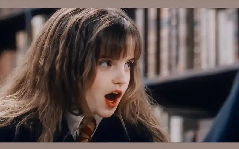 赫敏入驻b站了哈利波特与魔法石高中生超还原赫敏配音英配