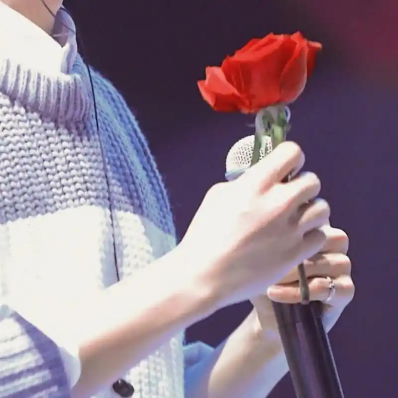 肖战# 手控手控看过来!