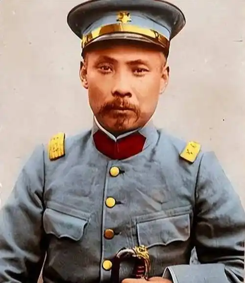 1917年张勋复辟清王朝,求助狐仙,以辫子为官,闹出众多荒诞之事_段祺瑞