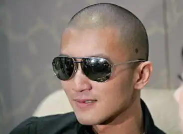 剃了寸头的杨洋完全是路人脸,鹿晗不忍直视!