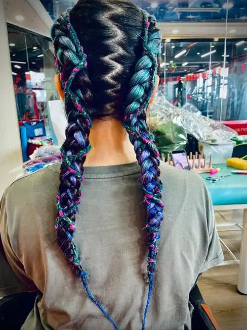 天津脏辫  #拳击辫  出去玩,发型不能太简单哦 脏辫教程  长期招言北