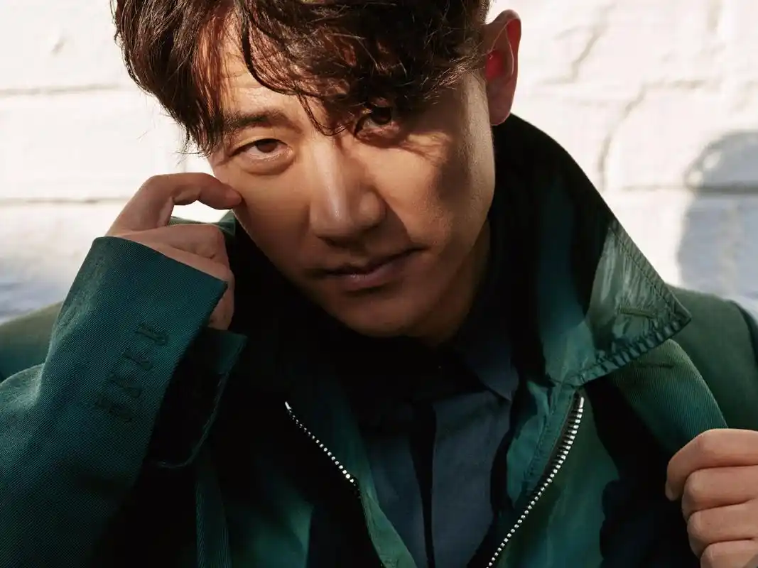 黄轩疑似整容?鼻子透光引网友热议