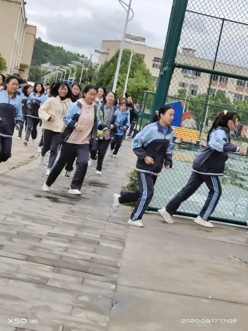 昭通市实验中学202o年消防演练