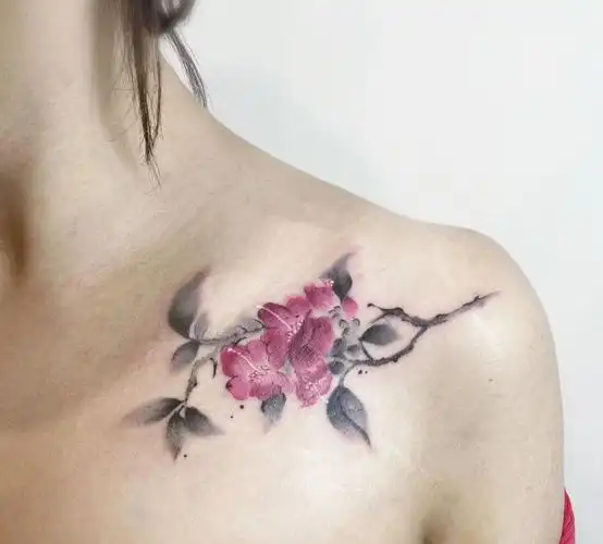 锁骨水墨纹身女锁骨纹身图片2021最新款5