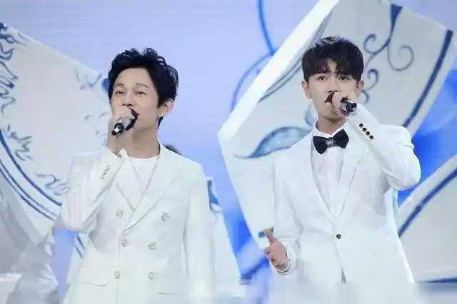 何炅不给任嘉伦发生日祝福原因或许有这几点