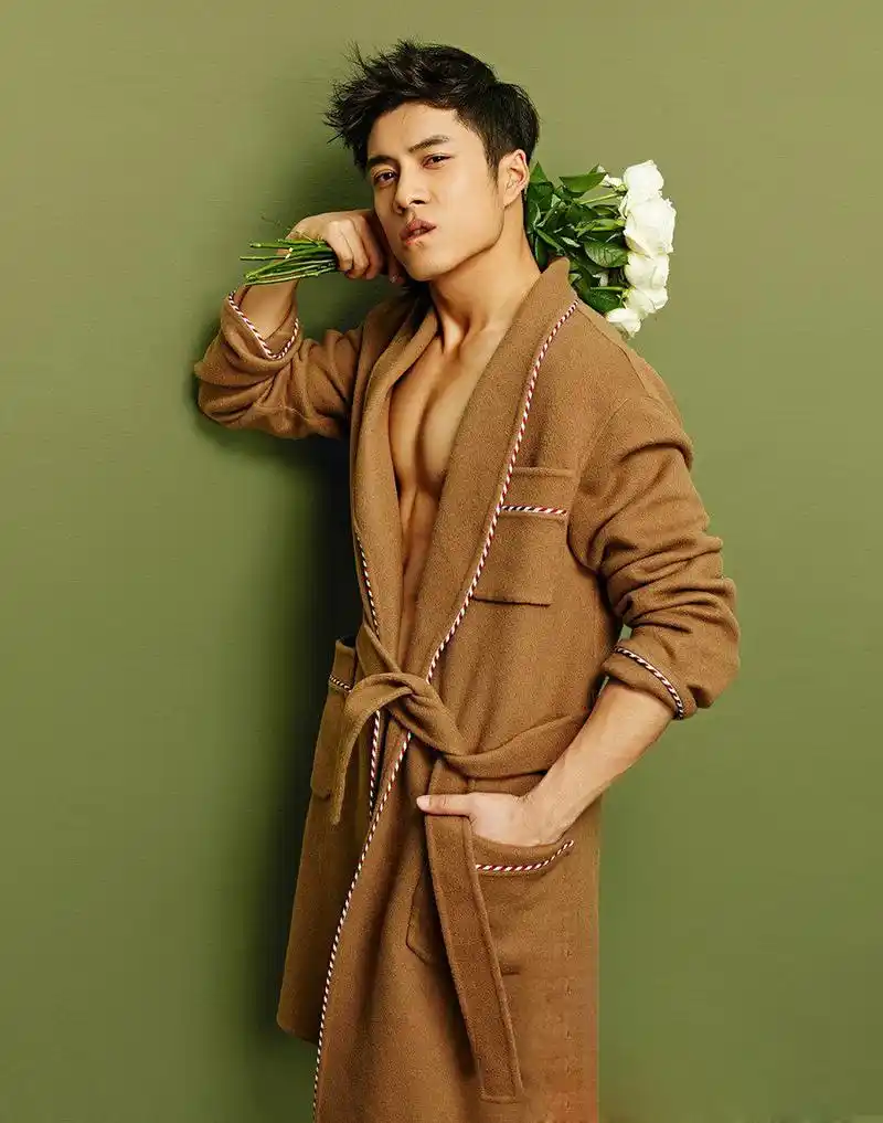 韩东君和金晨在一起过吗韩东君肌肉性感至极照片