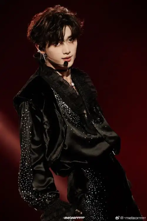 丁程鑫楼间楼演唱会