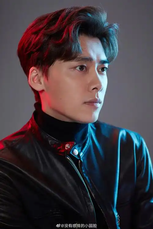 男明星侧颜美照,有些人的五官实在是太优越啦