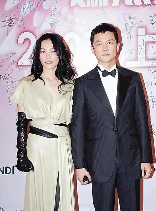 李亚鹏51岁再当爹!王菲祝福满满,老李幸福再升级!