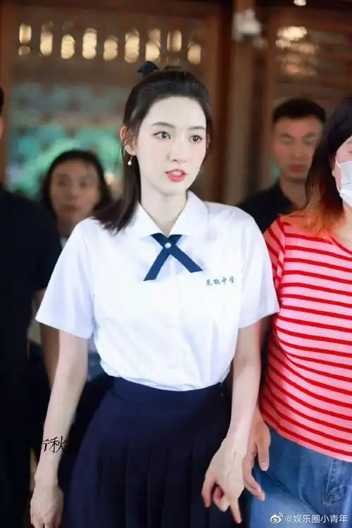 王玉雯高马尾梦回邓小琪#王玉雯女高造型真的梦回少年派邓小琪!