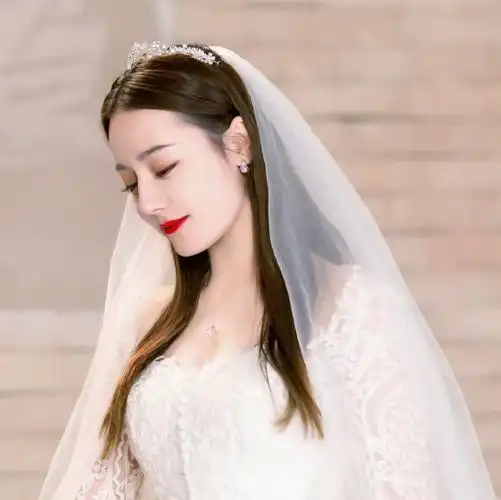 9696一波迪迪@dear-迪丽热巴婚纱照大放送～分享一下你手机里的美