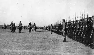 摄政王载沣要杀袁世凯不是为光绪报仇,而是晚清官场的一场权斗_手机