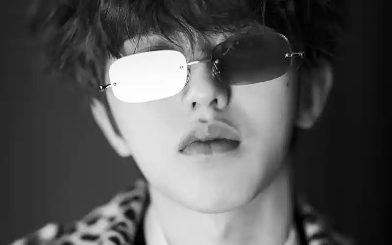 蔡徐坤帅气撩人写真图片桌面壁纸-大陆明星-壁纸下载-美桌网