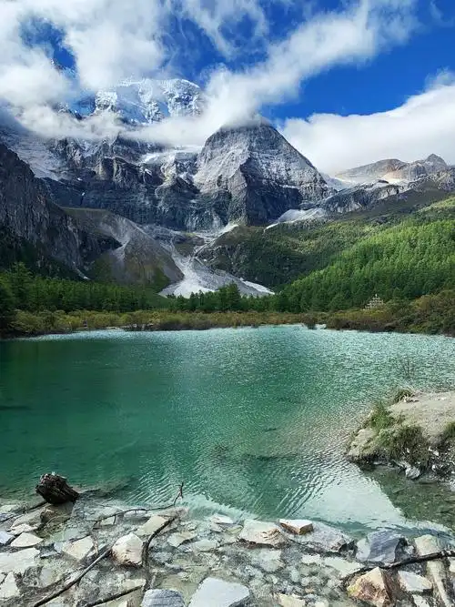 其它 稻城亚丁——最美的遇见 写美篇欣赏完稻城亚丁的迷人风景,我们