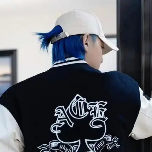 黄子韬再现小精灵##黄子韬染蓝发