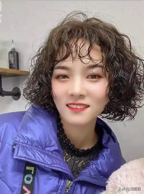 想换新形象那就从换新发型开始吧 , 2021新年换发型就选烫卷卷,14款