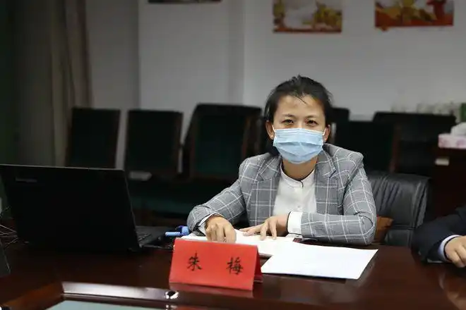 干部市政府办公厅政务热线督办处处长门杰,市妇联妇女发展部部长朱梅