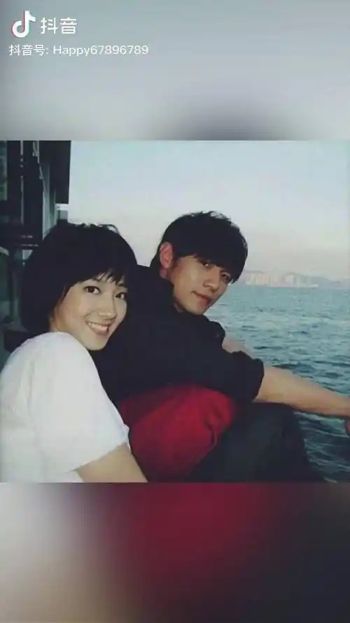 周杰伦 桂纶镁 上百张照片 暗号 演唱会版本 (时长四分多钟)