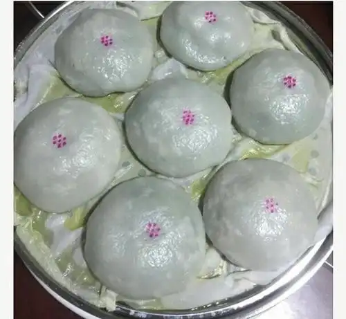 > 帖子详情  这个菜粿的基本做法是这样的:煮开水