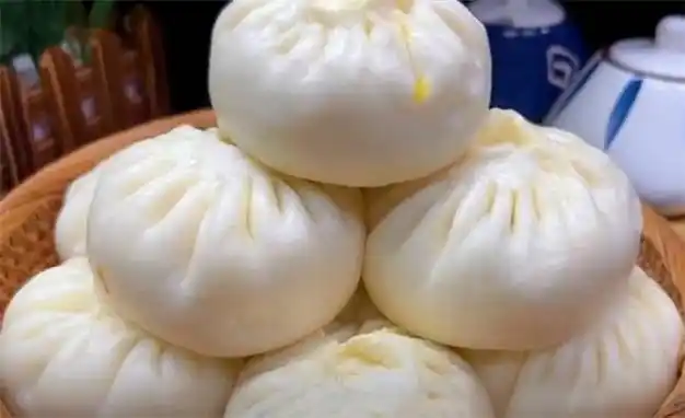 蒸包子提前发面就错了大厨教你正确做法包子雪白松软不塌陷