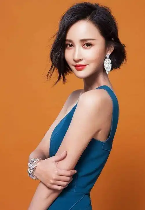 有一种"整容"叫张歆艺分手,前夫杨树鹏一如既往,她却像变个人_母亲