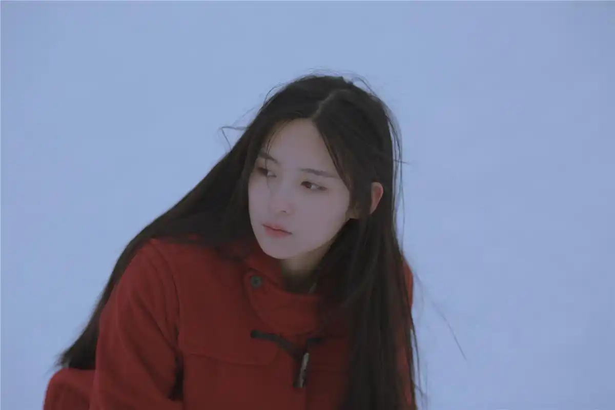孙安可清新冬日大片曝光厚积薄发多部作品待播