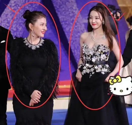 热巴90斤,热依扎102斤,两人同框时,差距全在腰上了!