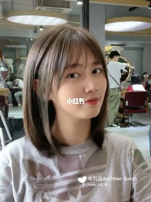 2021年夏季发型锁骨发女生减龄显脸小的锁骨发发型原创这几款女生锁骨