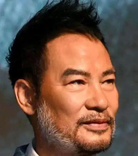 68岁任达华满脸胡须像野人,被曝出场15分钟就收50万