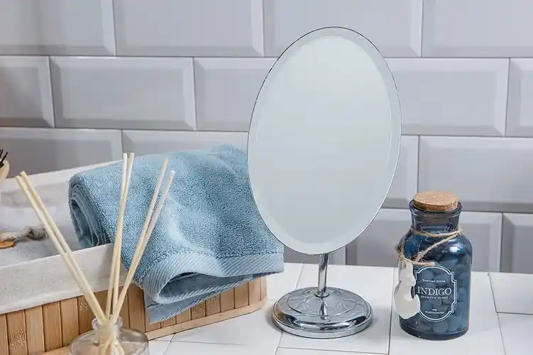 椭圆可调整方向桌上镜