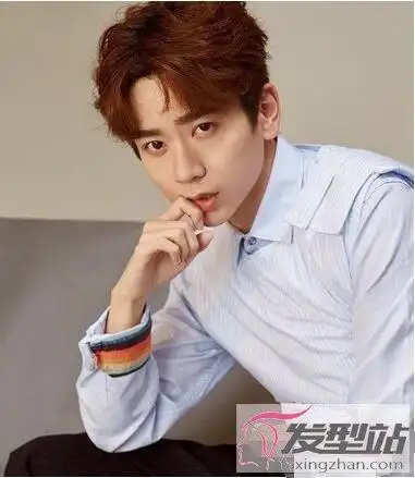中分发型男生怎么弄好看 超帅气男生中分发型-- 发型大全