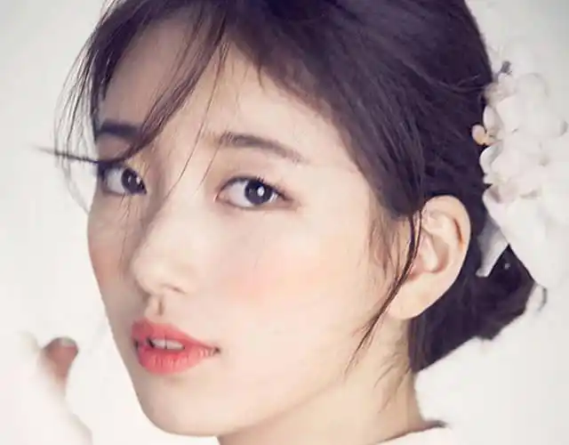 李敏镐女友秀智穿韩服拍大片 美得不要不要的!