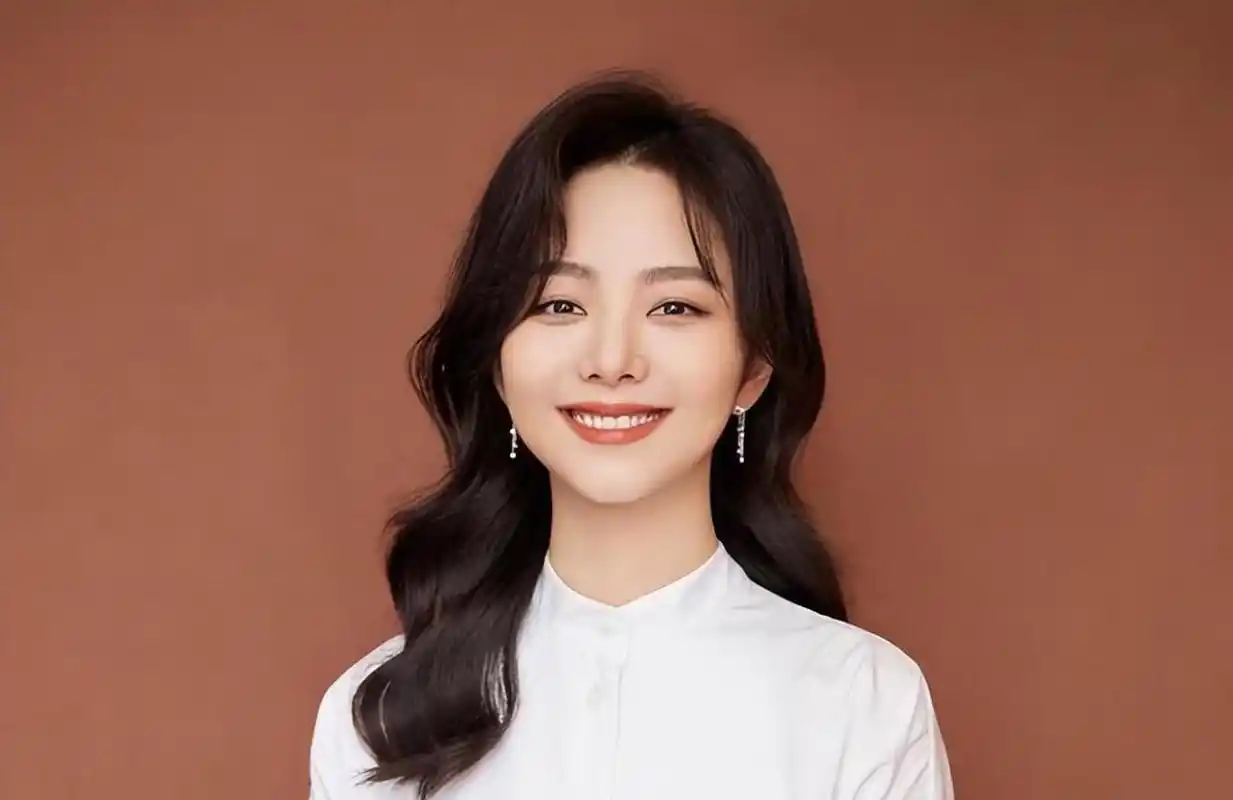 离谱!谭松韵工作室辟谣隐婚传闻,评论区沦陷:没恋情也有错?