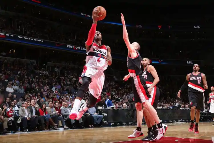 这羣打篮球的都可以去代言跑鞋了