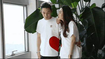 李湘老公和神秘女子走进酒店,婚姻里,分寸感到底有多重要?