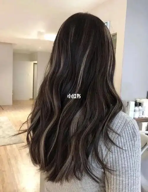 一定要尝试的发色～法式混血挑染妈妈都夸好