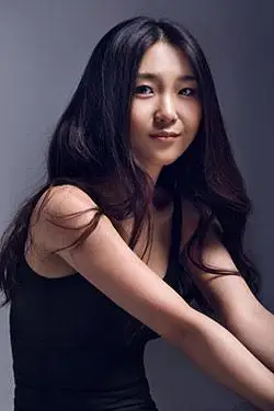 剧《阿尔兹记忆的爱情》每场主演出演信息:4月20日主要演员:谭维维