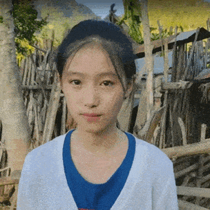 女孩因一张笑脸走红,父母拒绝了100万的签约,一年后竟成这样…_铁嘉欣