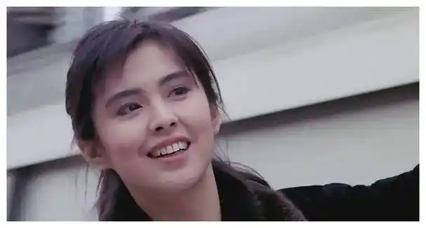 让人惊叹的是,即使王祖贤已经57岁,却依然看不出实际年龄.