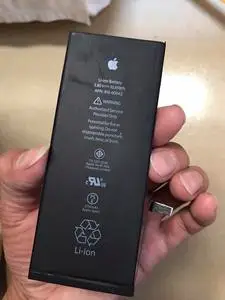 苹果6splus原装拆机电池,完好无损,电量还有75