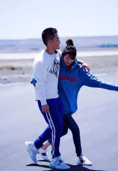 李菲儿情史被扒,疑似和李易峰谈过恋爱,苏醒疑似力挺好友李菲儿