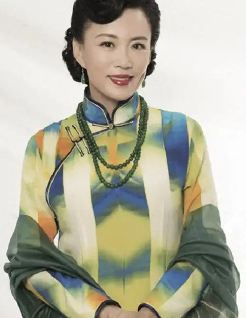 演员马丽:国家一级演员,被丈夫宠爱31年,戏红人不红也幸福