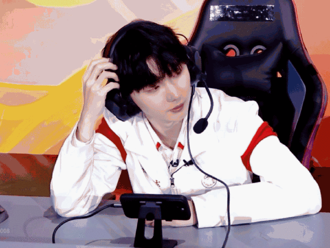 晚安咪语##马嘉祺心态##时代少年团试玩王者龙限皮肤