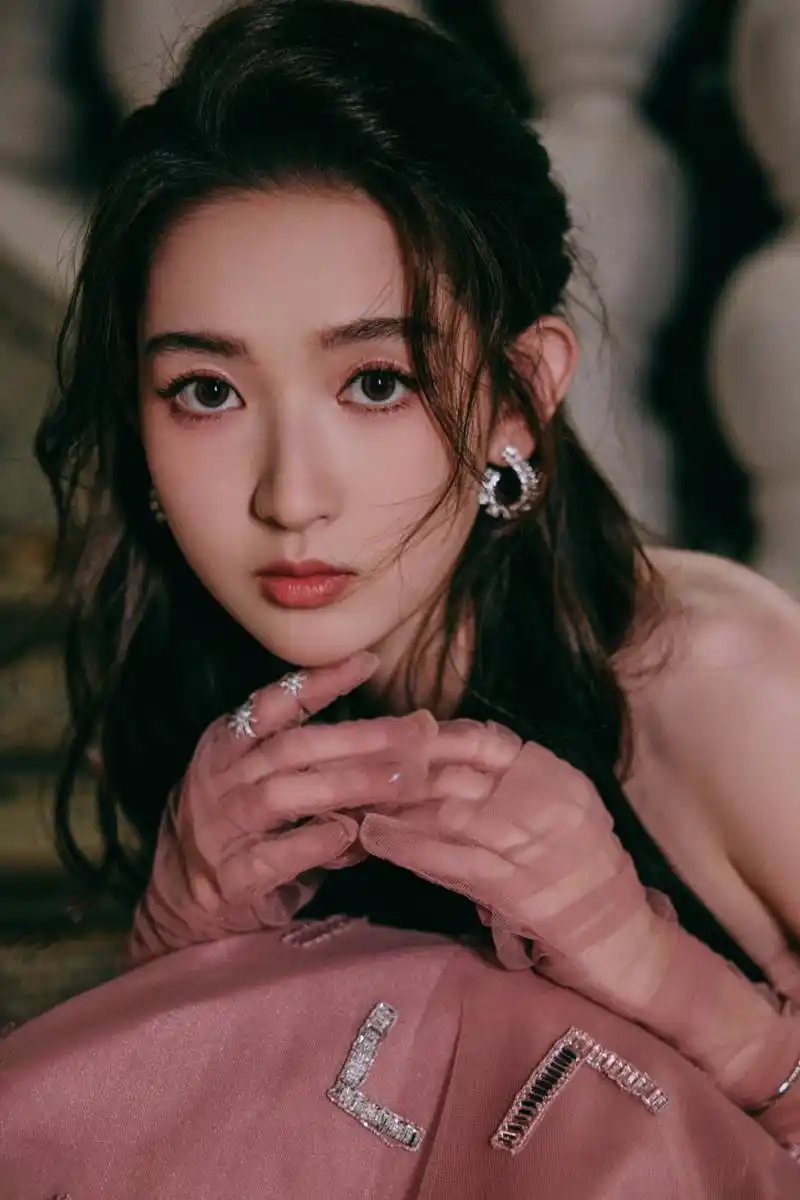 王玉雯写真精选,每一帧都是壁纸级美图!