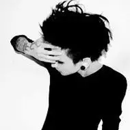 伤感男生黑白qq个性头像