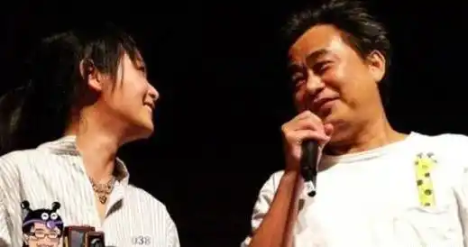 感情波折当时陈升有家庭孩子,刘若英对他的爱也算得上是一种负担.